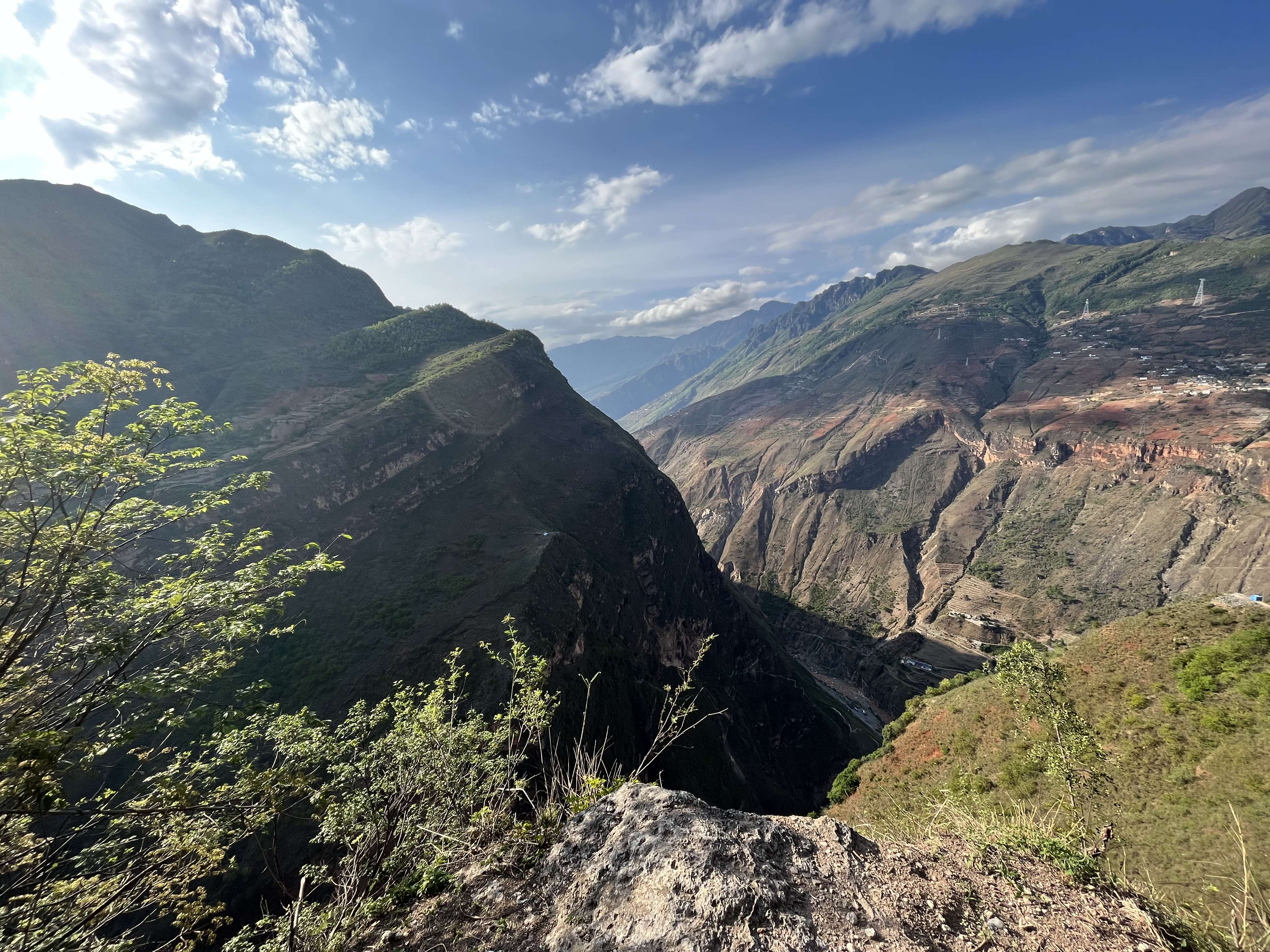 大凉山悬崖村来历图片