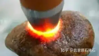 最全15种翡翠原石皮壳知识，翡翠原石图片文字释全！