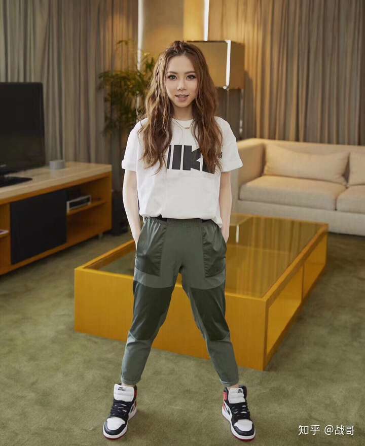 邓紫棋小姐姐镇楼!