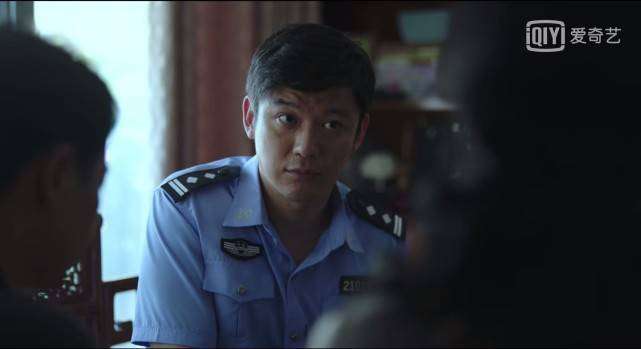 《隐秘的角落》好爸爸叶军,三个细节透露出他并不简单