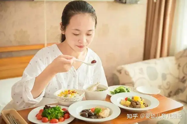 产后一个月饮食怎么安排？送你一份产后饮食食谱一日三餐搭配表- 知乎