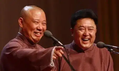 相声剧本《美女幽魂》丨人生在世，无非是让别人笑笑，偶尔，也笑笑别人。