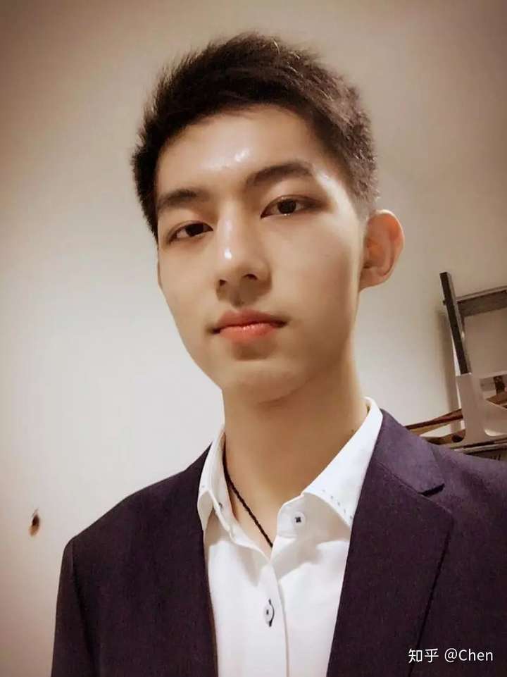 你见过哪些最美(帅)的学霸?