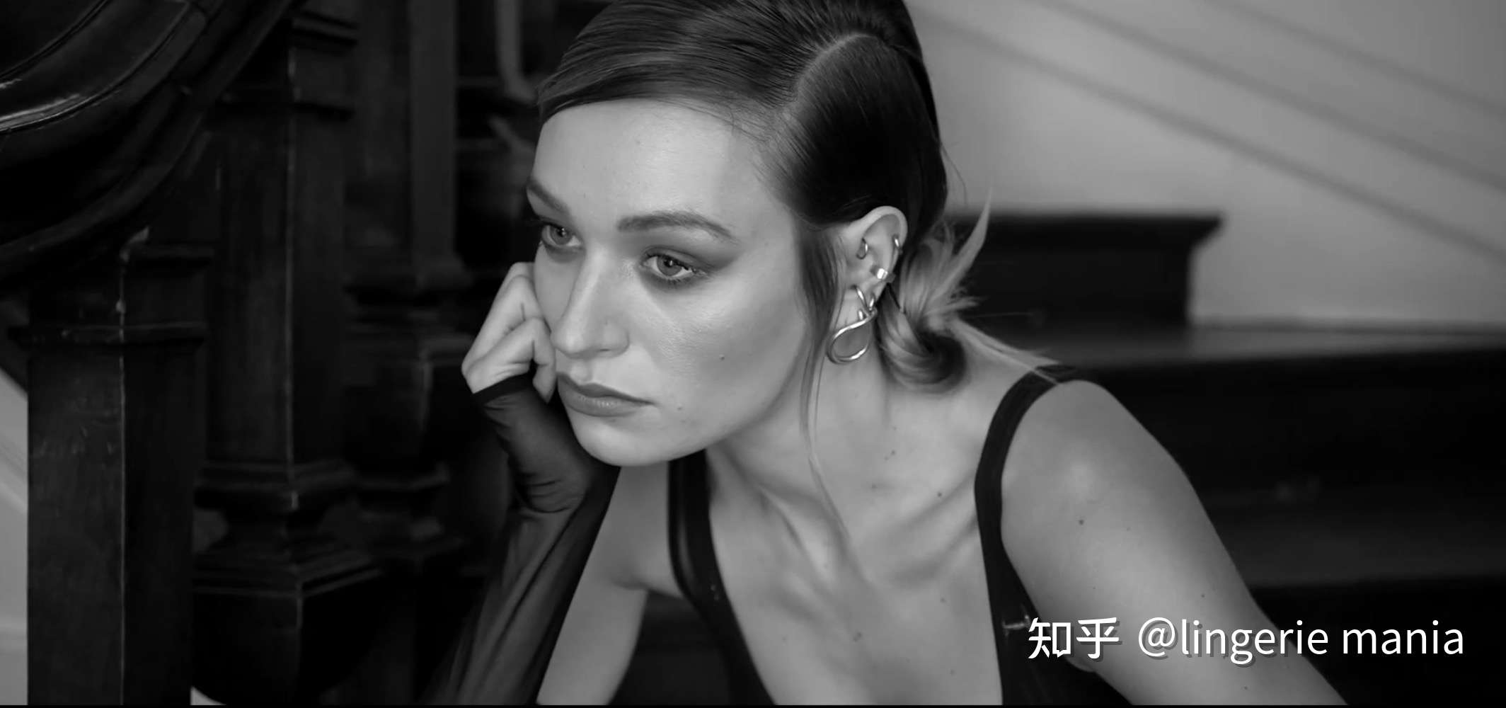 lingerie mania 的想法: maison close每一期的广告都堪称经典,最