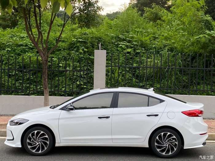 20款新领动升级精钢黑鹰版led双光透镜