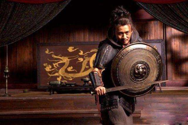 古代士兵穿的盔甲好像没什么用为什么还要穿呢