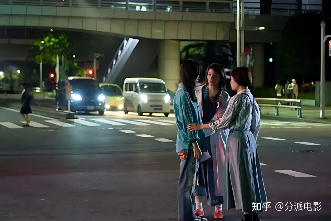 《花束般的恋爱》姐妹篇居然是“人鬼情未了”