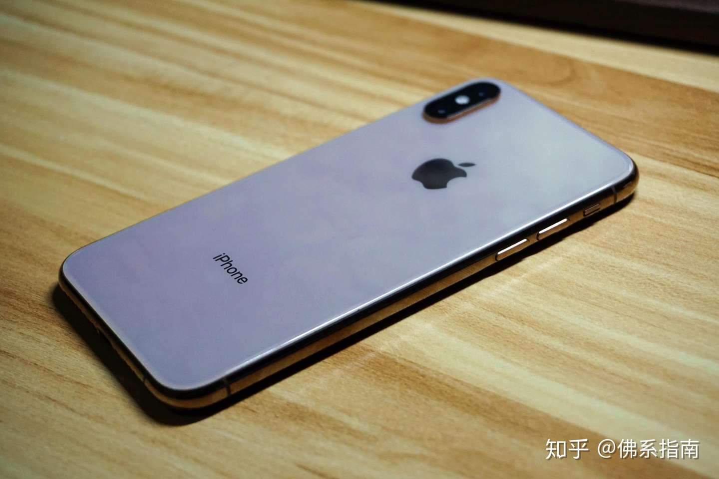 Iphone Xs测评 刘海屏不完美 但可能是最舒适的手机了 知乎