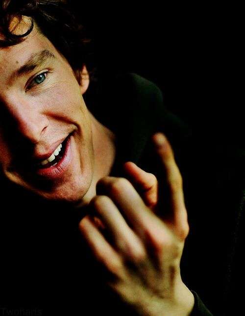 为什么本尼(卷福)的脖子看起来这么长?