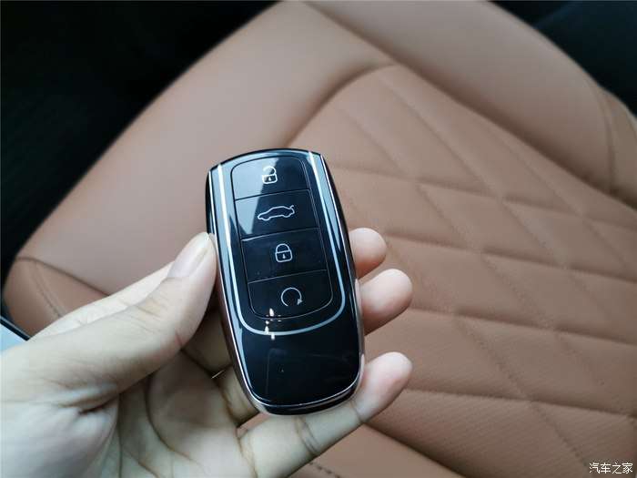 瑞虎8plus一款大气又时尚的suv谈谈自己的用车感受