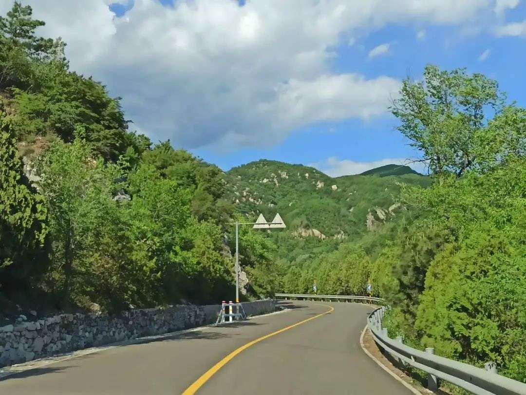 就算不能仗剑天涯，京郊山区也能找到山林之乐