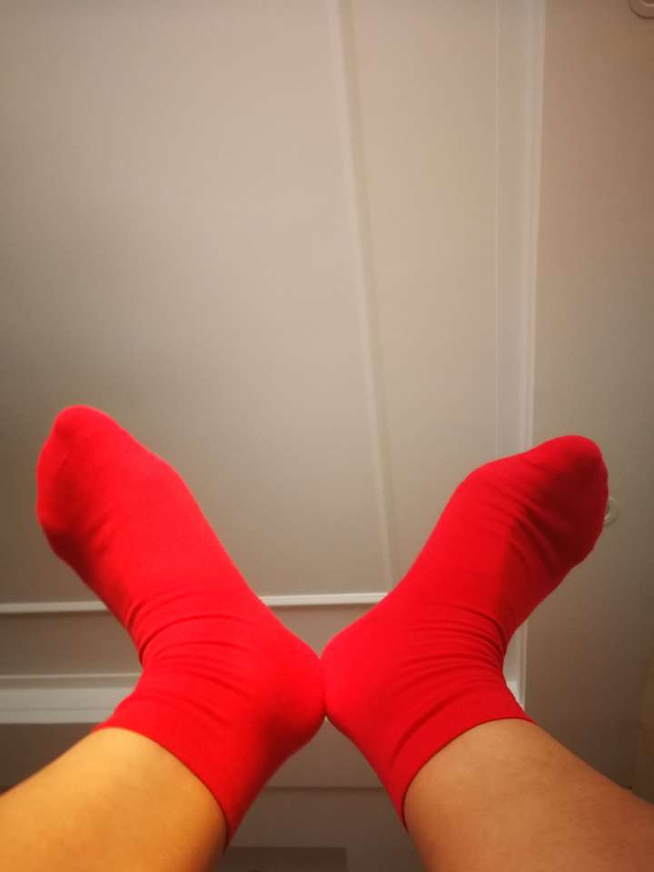 如何才能把红袜子(本命年)穿出艳而不俗的范?