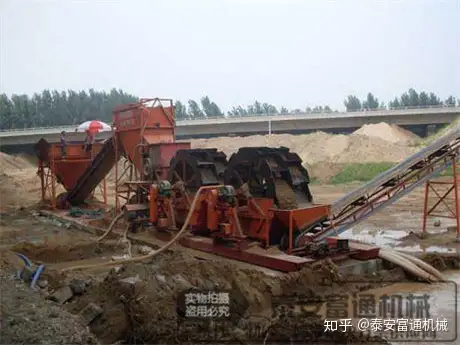 奔走相告(鹅卵石制砂机多少钱一套)山东河卵石制砂机设备,(图1) 奔走相告(鹅卵石制砂机多少钱一套)山东河卵石制砂机设备,(图1)