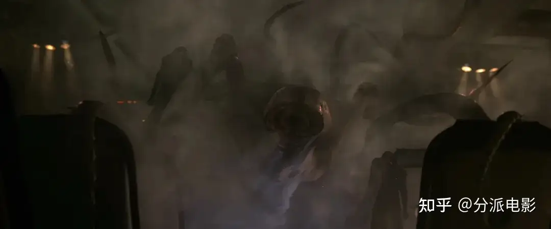 《夺命航班》幽闭空间×克苏鲁，限制级科幻惊悚