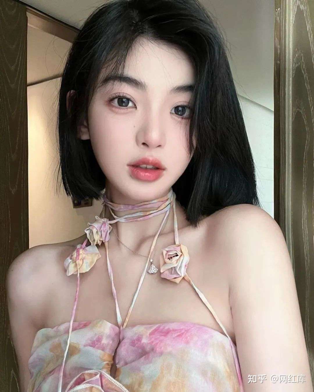 INS美女  | 高材生网红小南瓜，黑丝御姐风性感图片集 Facebook-第5张