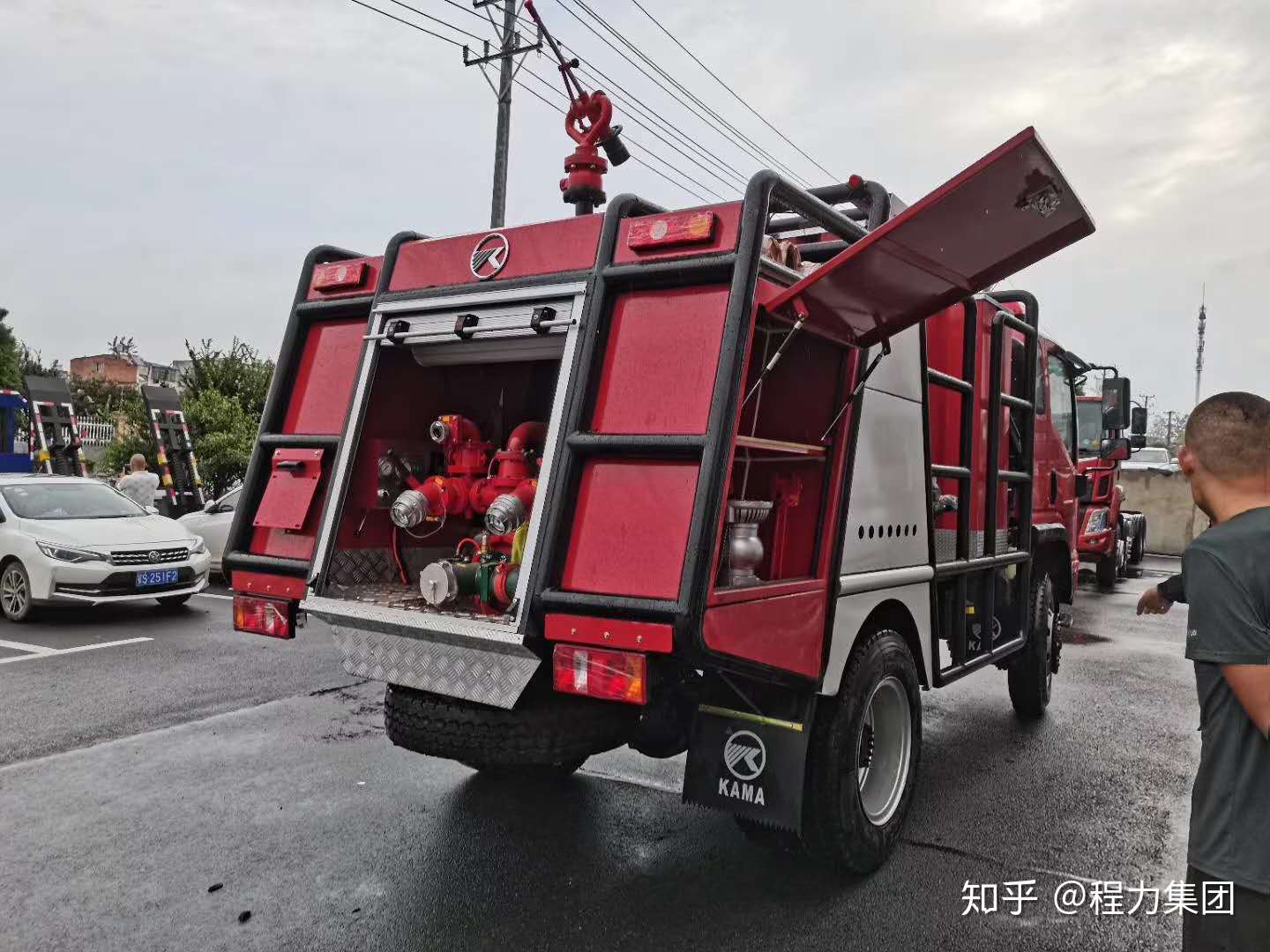 四驱消防车 四驱越野消防车 知乎