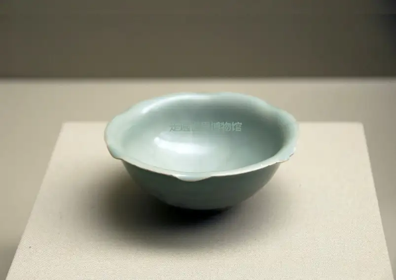 中国古代青瓷最高水平:美到极致的梅子青釉瓷,仅是一眼便难放下- 知乎