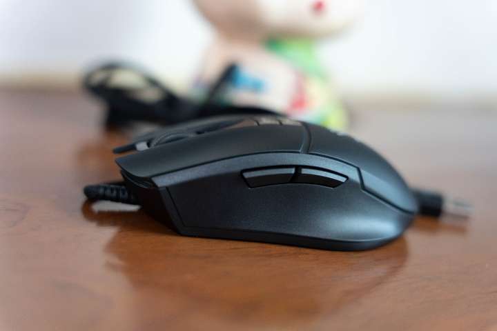 炫酷RGB灯效、宏编程等加持，血手幽灵ES30 Plus轻量化鼠标助力极致游戏体验