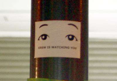 Is Watching You 知乎