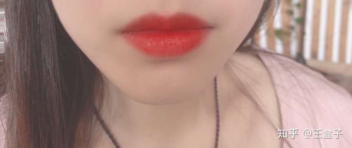 深唇色适用什么颜色的口红