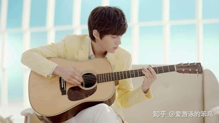 会弹吉他的男孩子哪里找呀 ?