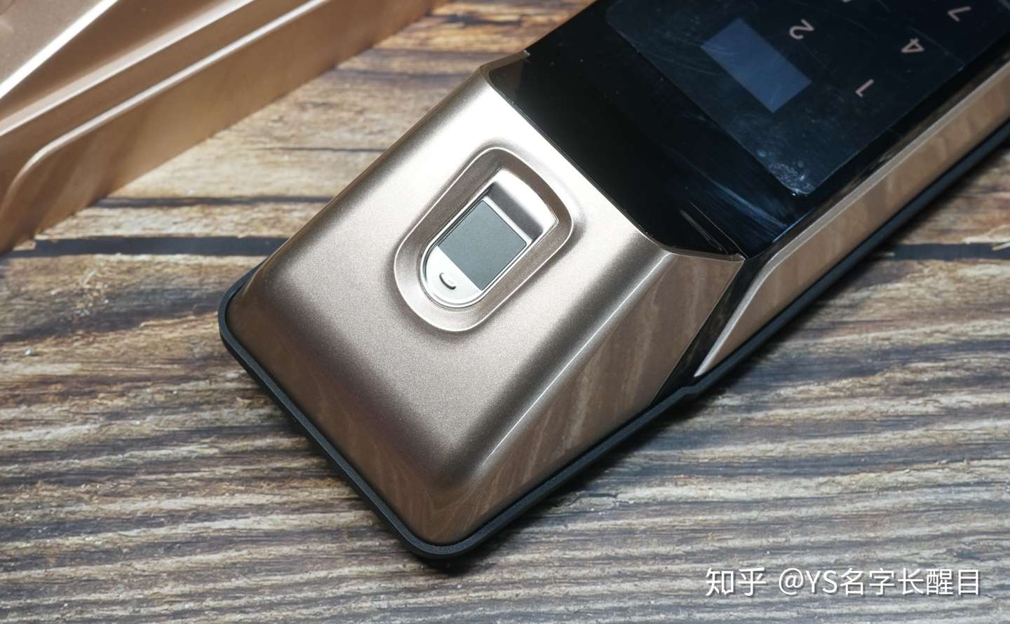 【评测】“嘿,Siri,开门了”:神奇的小燕科技HomeKit全自动智能门锁