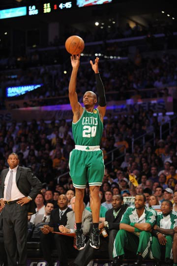 雷阿伦 丰碑似的姿势,十几年如一日的完美.