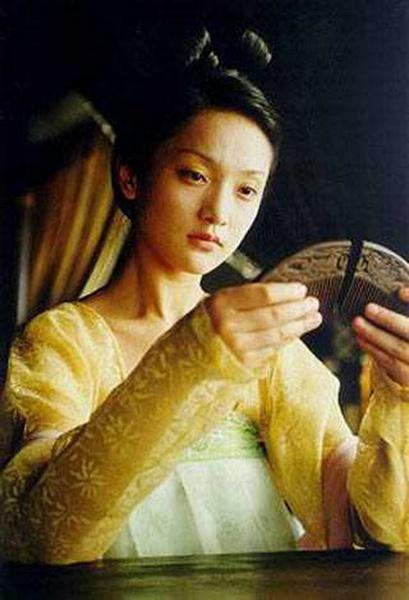 配角也十分精彩, 有何琳饰演的贺兰氏,艳若朝阳