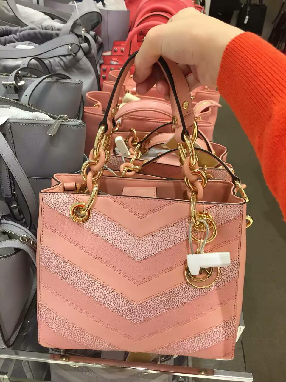 大学生想买一个轻奢包,kate spade,rebecca mi