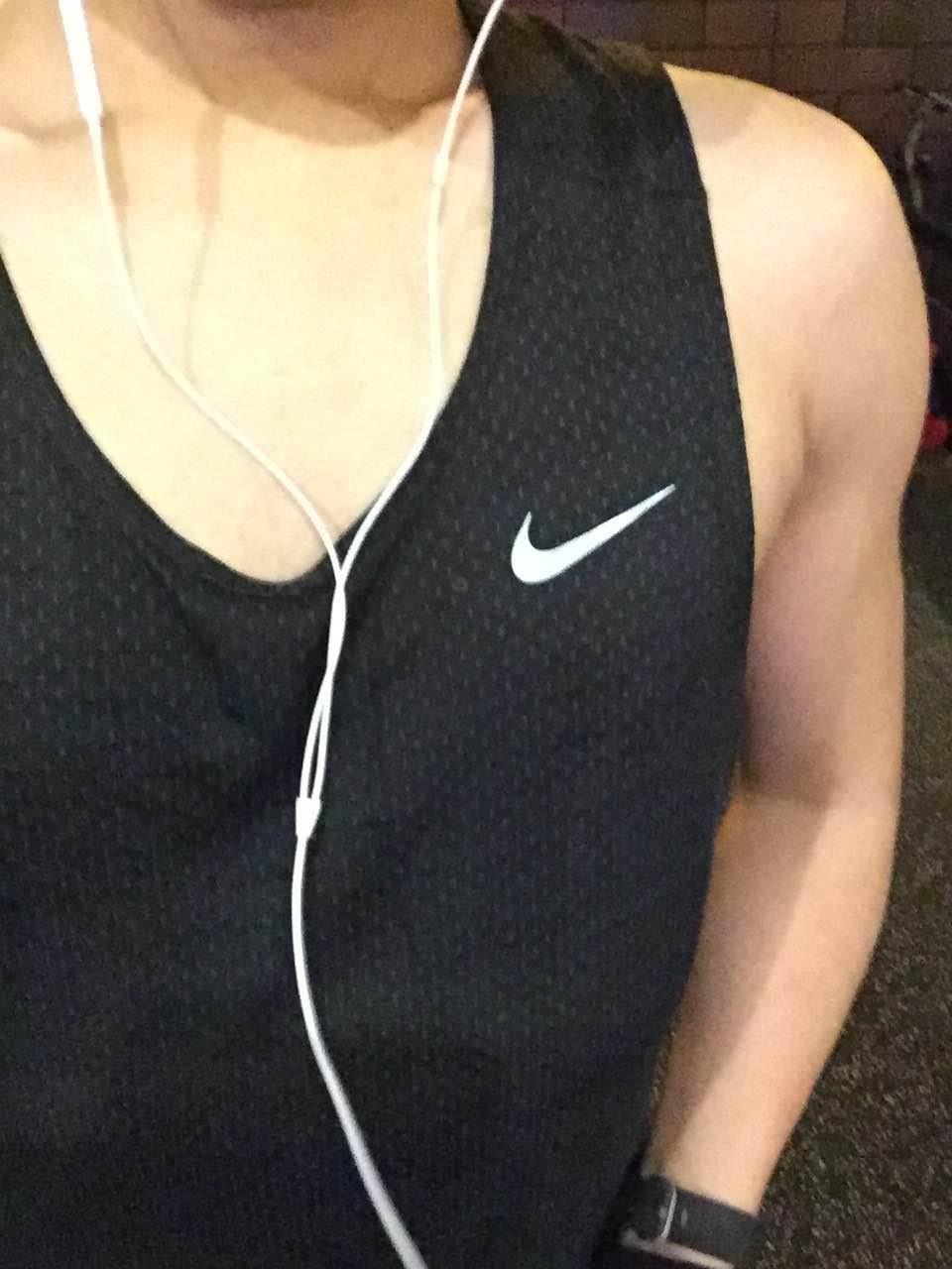 【真心请教!】手胸瘦弱大肚子的男生,健身私教