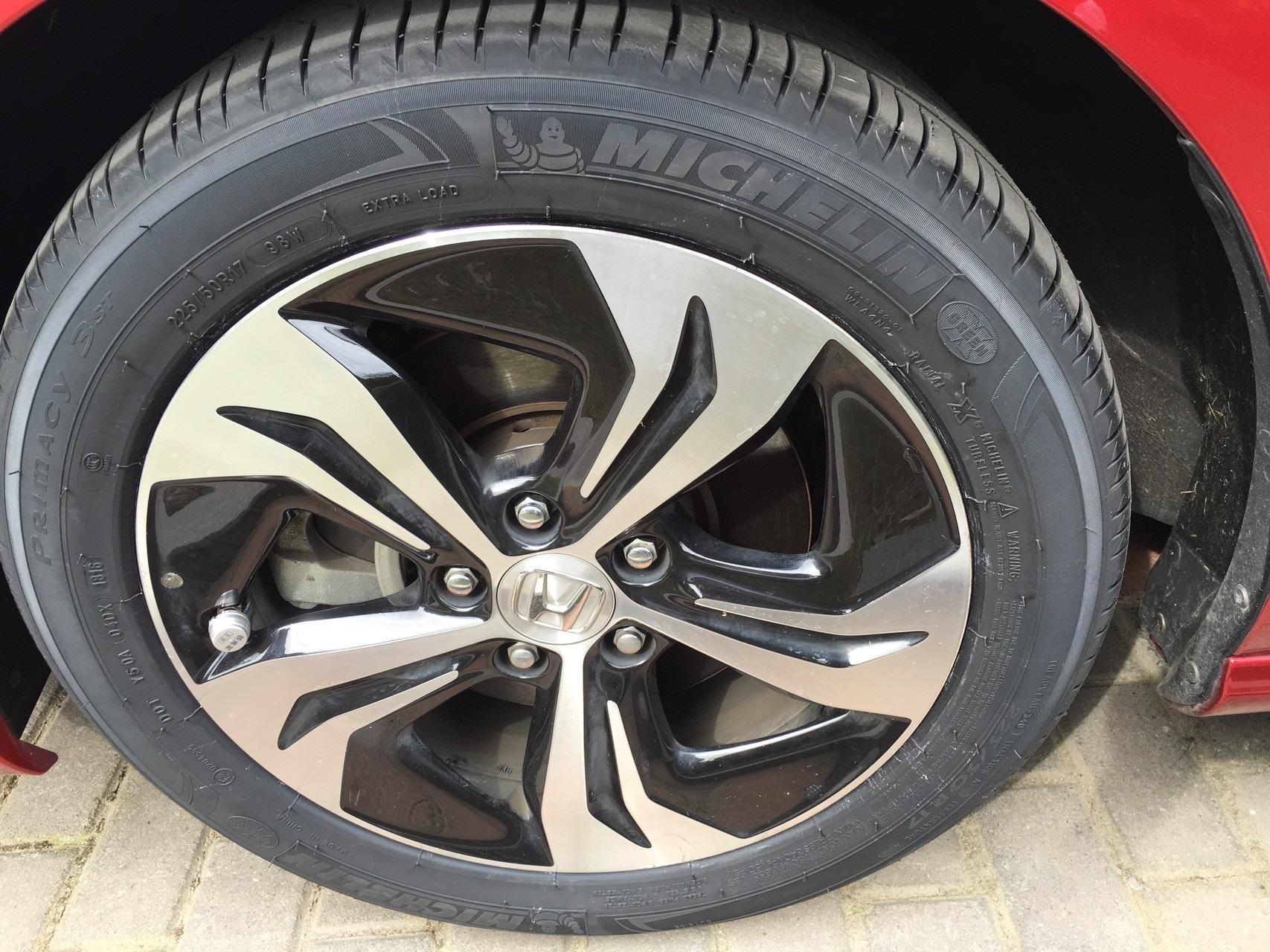 为什么京东、途虎上的轮胎比实体店便宜那么多