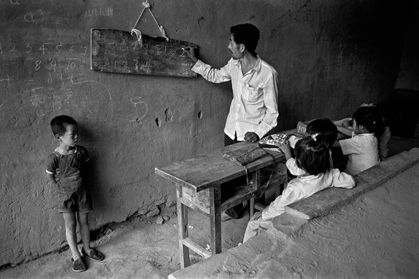 每年占高考生总数80%-90%的考不上一本的学