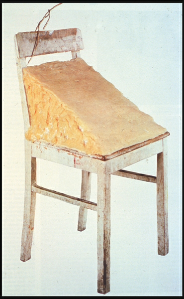 「巫师」约瑟夫·博伊斯  影响最深的是他的《油脂椅》
