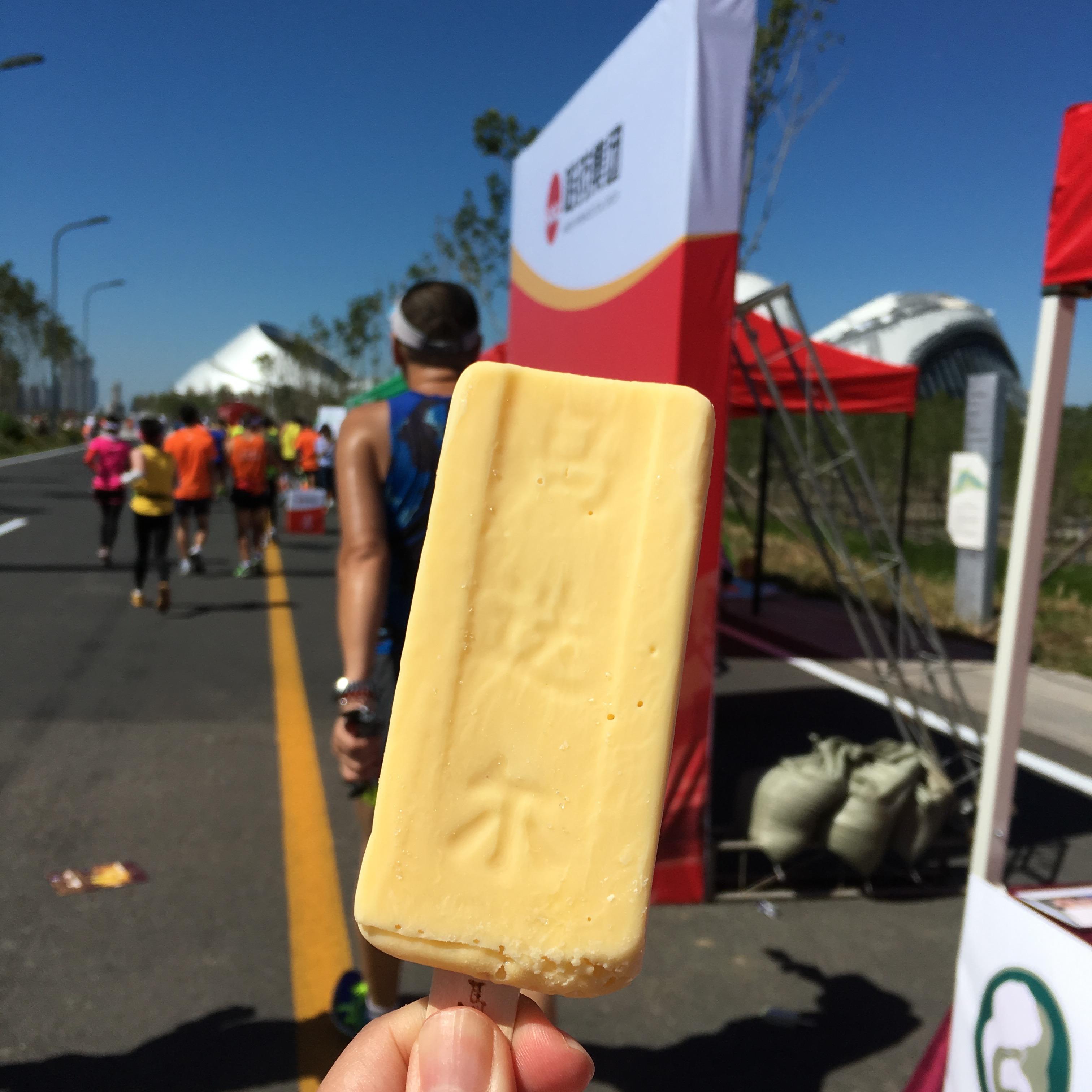 爸,有时间咱爷俩一起跑马拉松把 爸,有时间咱爷俩一起跑马拉松把