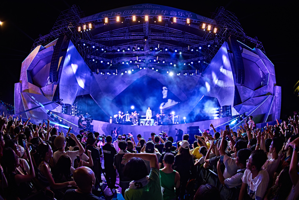 (2016 echo回声嘉年华音乐节——回声舞台jessie j)