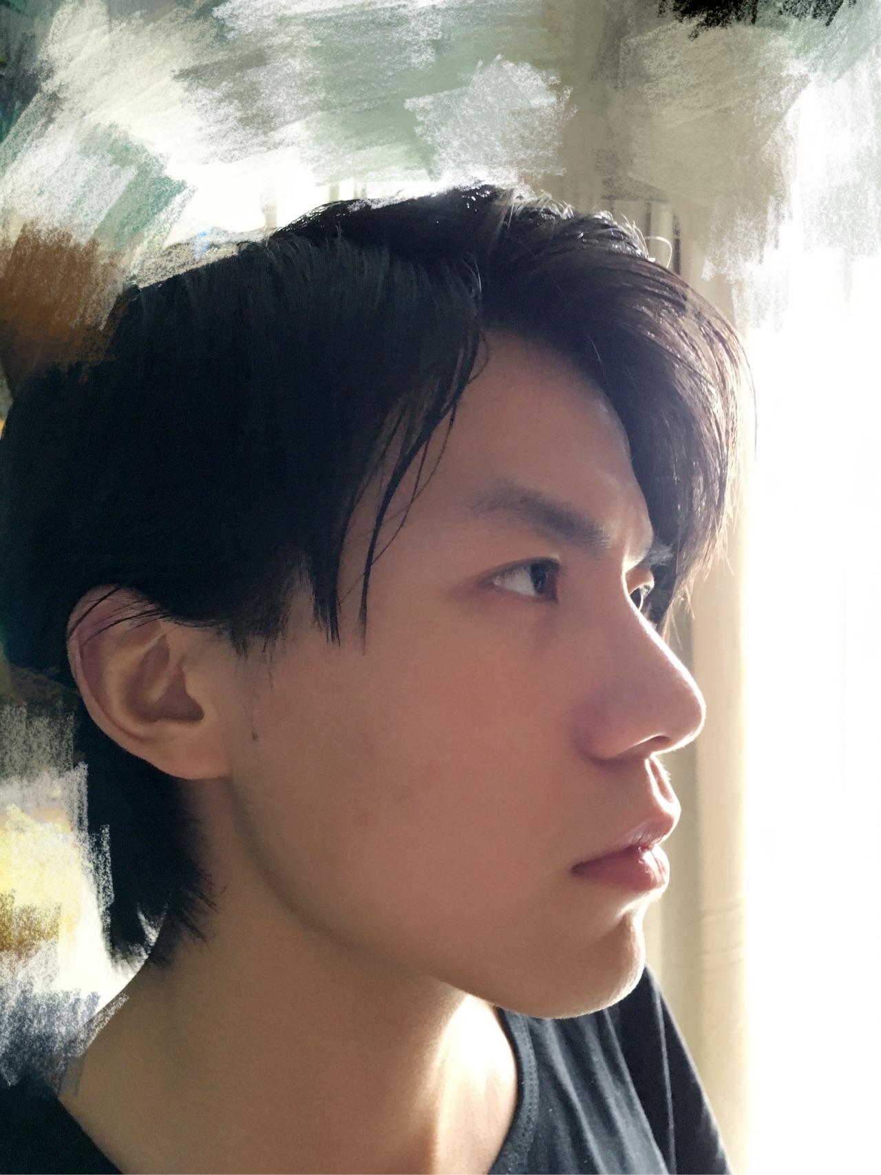 男生留长发怎么打理过渡期的发型?