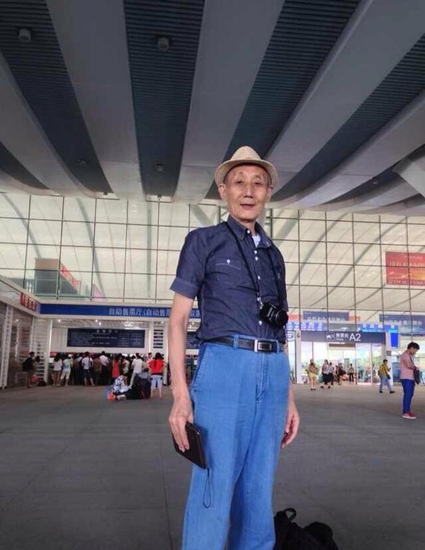 姥爷 绝对是我现实生活中见过的最帅的小老头 很想他