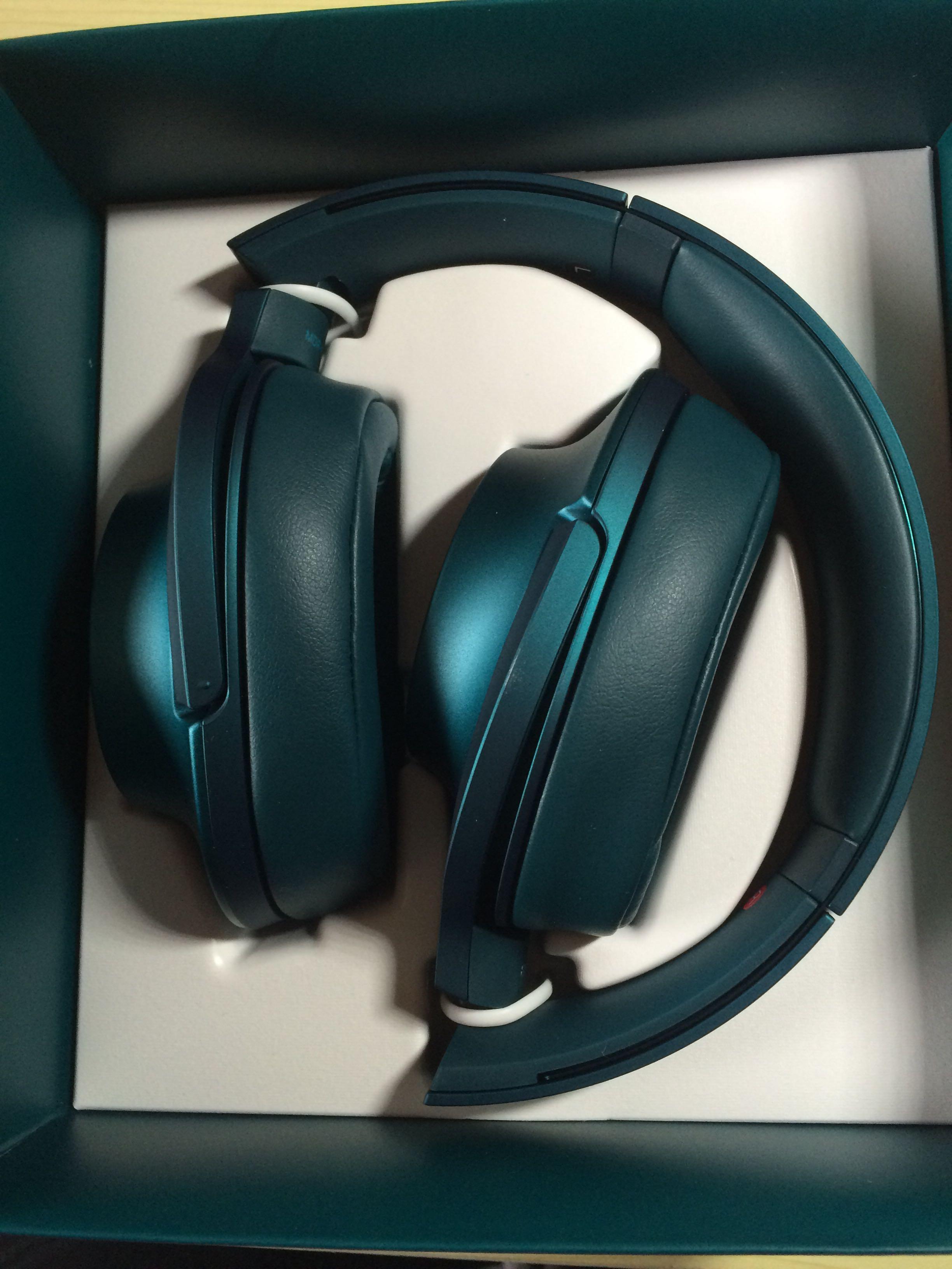 索尼MDR-100app 好还是 beats solo Hd 2.0好