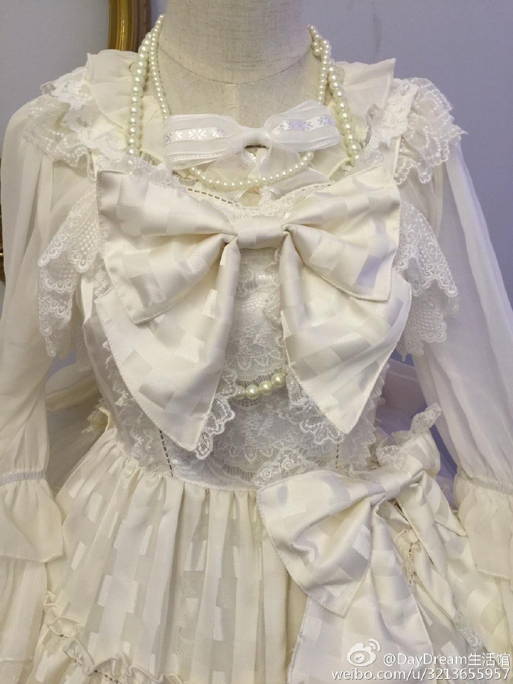 有的lo装无比华丽是什么场合穿的? - 魔都甜小