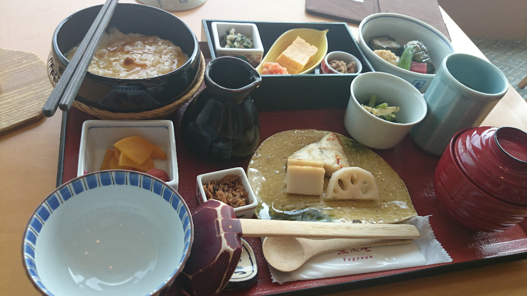 遇到日本人用日语说对不起,该怎么回复呢?