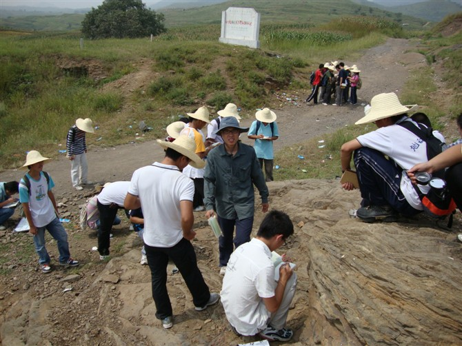 读地理/地质方面的硕士或博士是怎样一种体验?