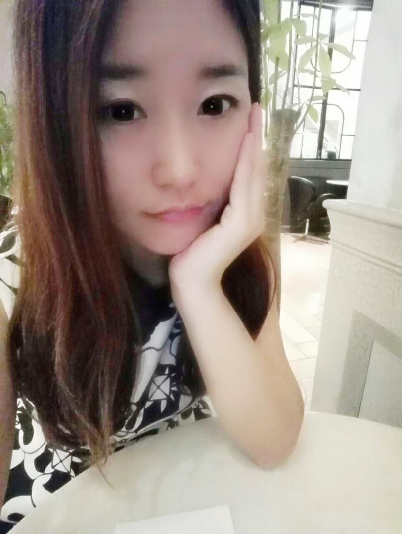 一般男生不都是<em>喜欢</em>女生<em>穿裙子</em>和高跟鞋的么、