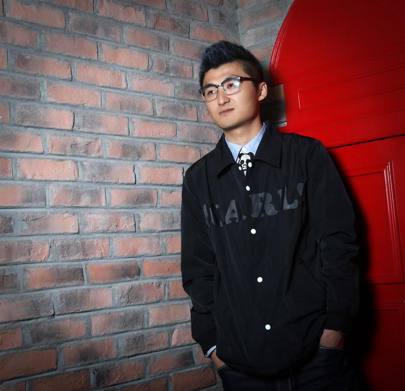 姚威我要做凌晨三点最早看见曙光的人