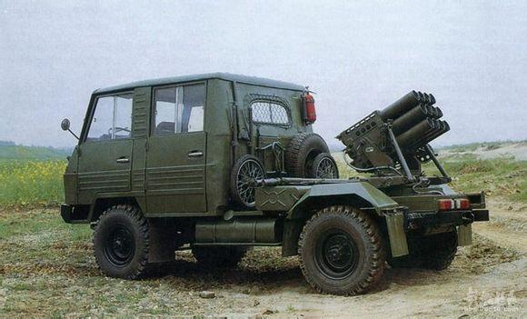 行军状态高:1100毫米  定向器长:900毫米  全弹重:18.8千克  初速:31.