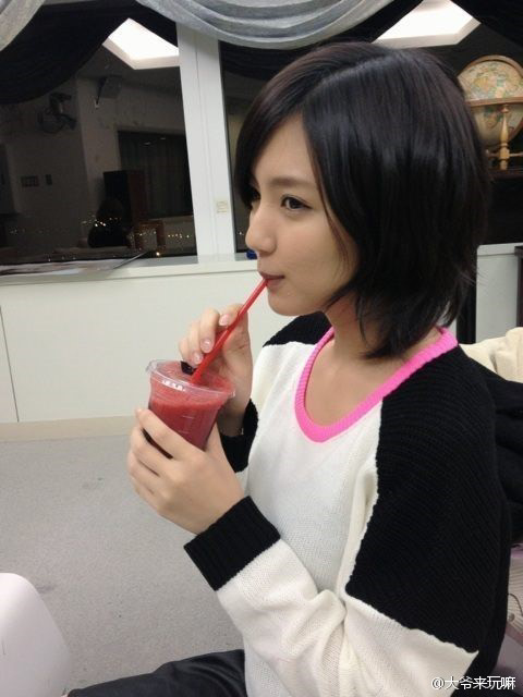 女生胸下夹笔的方法科学吗?