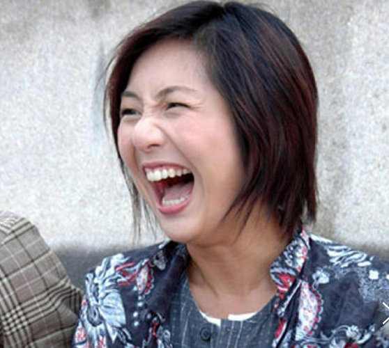 杨千嬅42岁当街斗嘴老公,昔日"大笑姑婆"也有了暴脾气啊 - 知乎