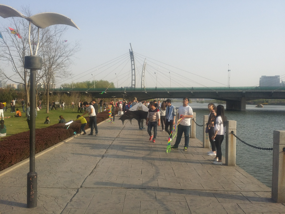 是不是胖子跑步很伤膝盖?