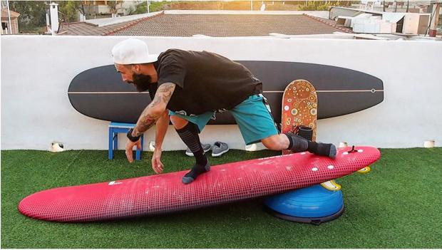 训练你玩个bosu球吧