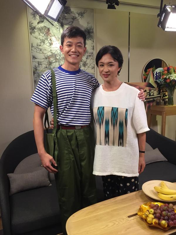 10-10 0 添加评论 分享 收藏 感谢 收起 史提芬周 其实我是一个演员!