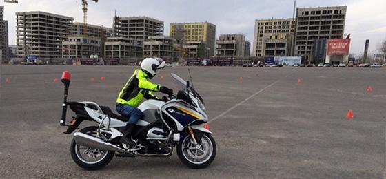 怎样从零开始学习骑大排摩托车? - 重型机车